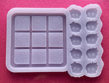 Load image into Gallery viewer, Skull Tic Tac Toe Tray Mould, Noughts and Crosses 10mm Thick
