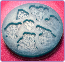 Load image into Gallery viewer, Themed Cab Palette Moulds, 10cm Moulds
